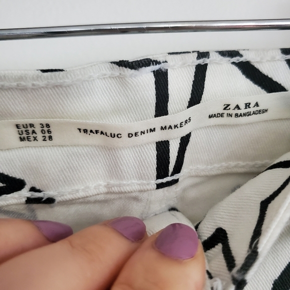Zara Trafaluc Denim Star Jeans - Picture 8 of 9